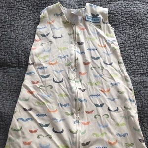 Halo Sleepsack Size Medium 6-12 Months Moustache